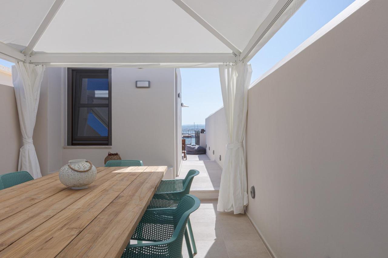 V77 Seafront Suites Rethymno  Luaran gambar