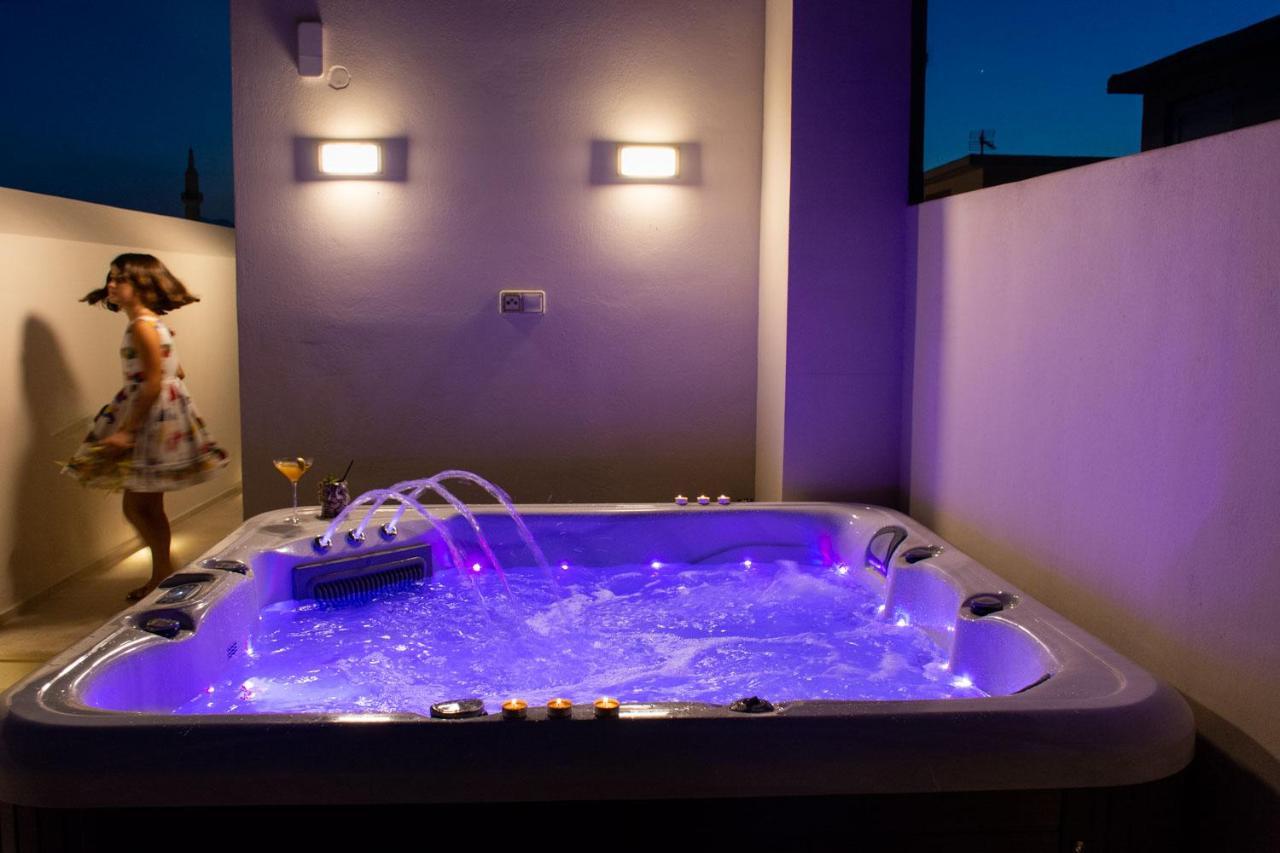 V77 Seafront Suites Rethymno  Luaran gambar