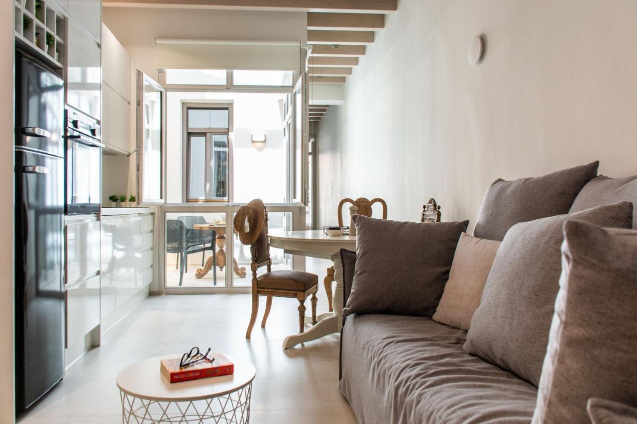V77 Seafront Suites Rethymno  Luaran gambar