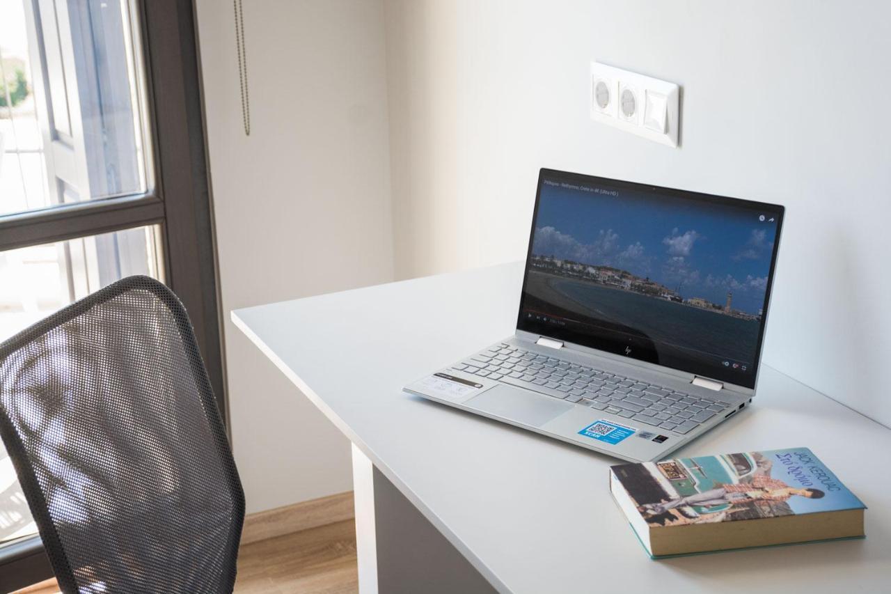 V77 Seafront Suites Rethymno  Luaran gambar